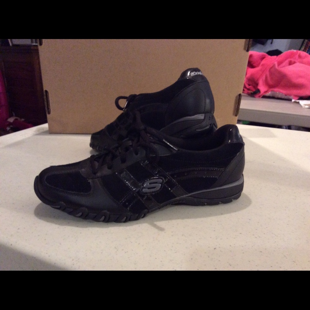 Ladies Skechers